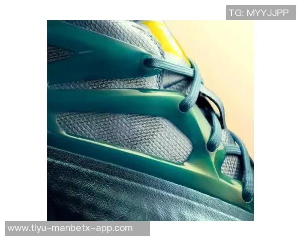 阿迪达斯重磅推出梅西联名球鞋灵感源自2009欧冠决赛经典时刻再现